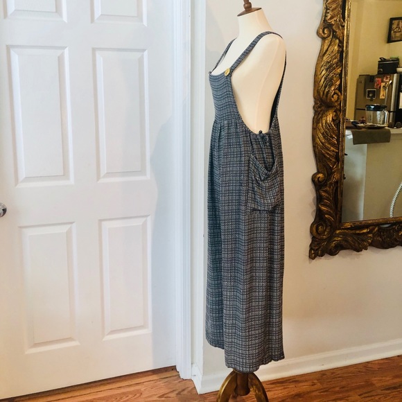 💥VINTAGE ROMPER W/ GOLD BUTTONS 💥 - Picture 7 of 7